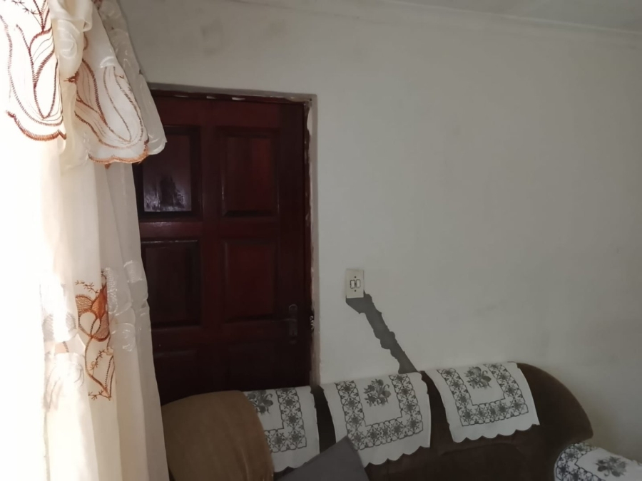  Bedroom Property for Sale in Llitha Park Western Cape